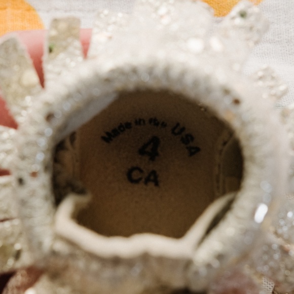 Freshly Picked Baby Moccasins - Picture 4 of 8